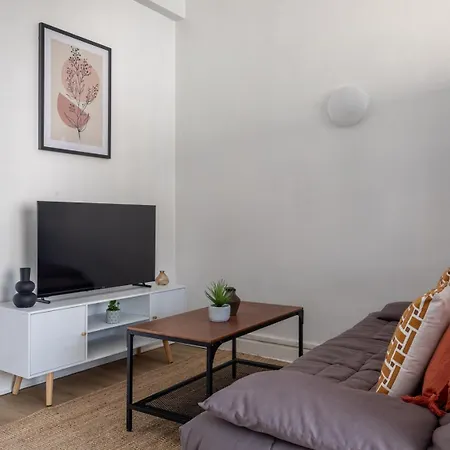 Elegant Au Coeur Du 16e Arrondissement Apartment *